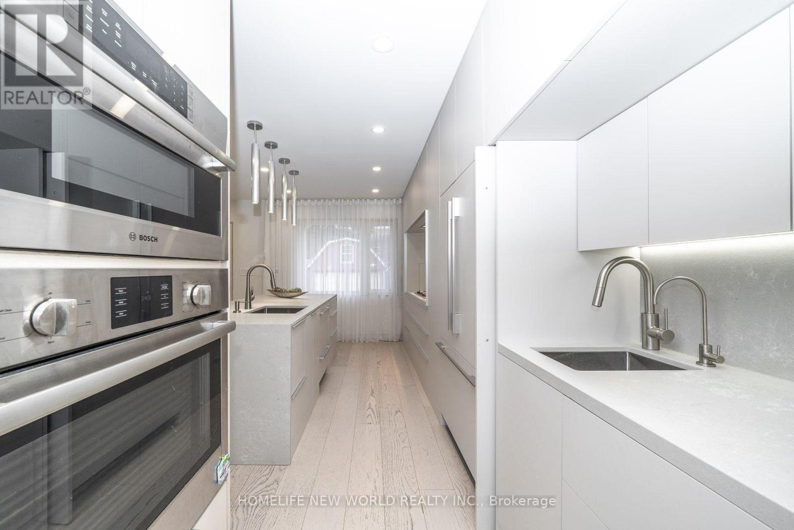 30 Carling Avenue, Toronto, ON - Indoor