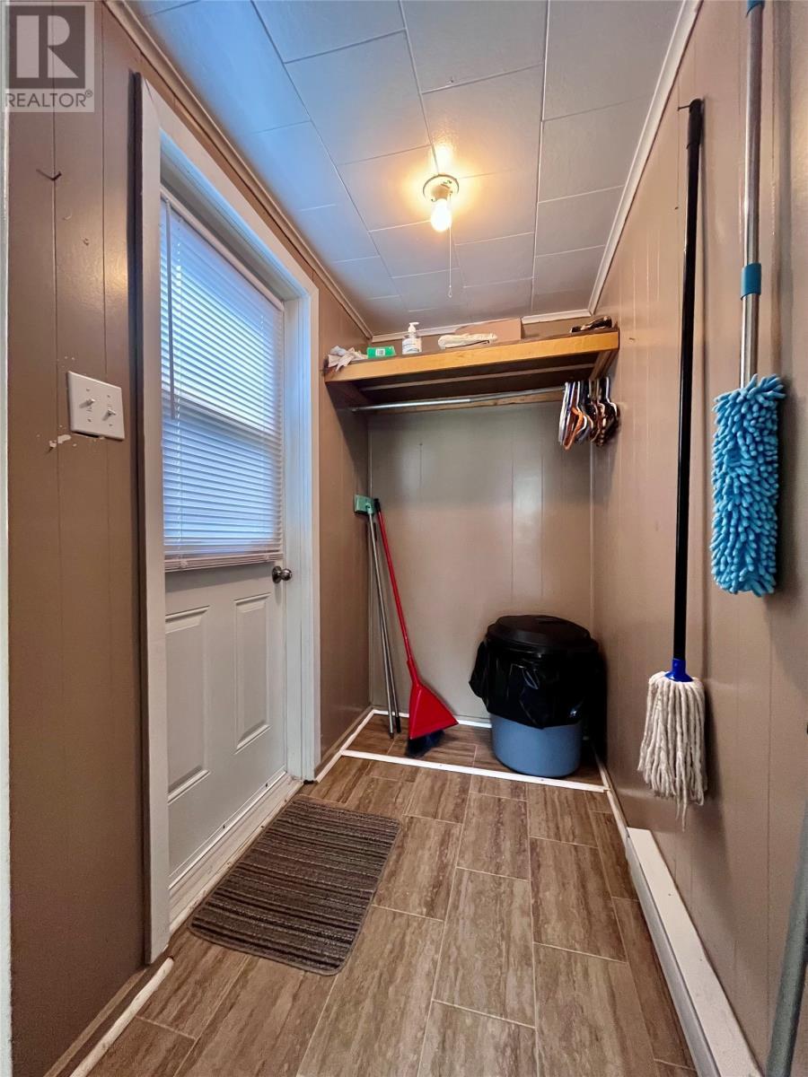 35 Eldon Street, Fortune, NL - Indoor Photo Showing Other Room