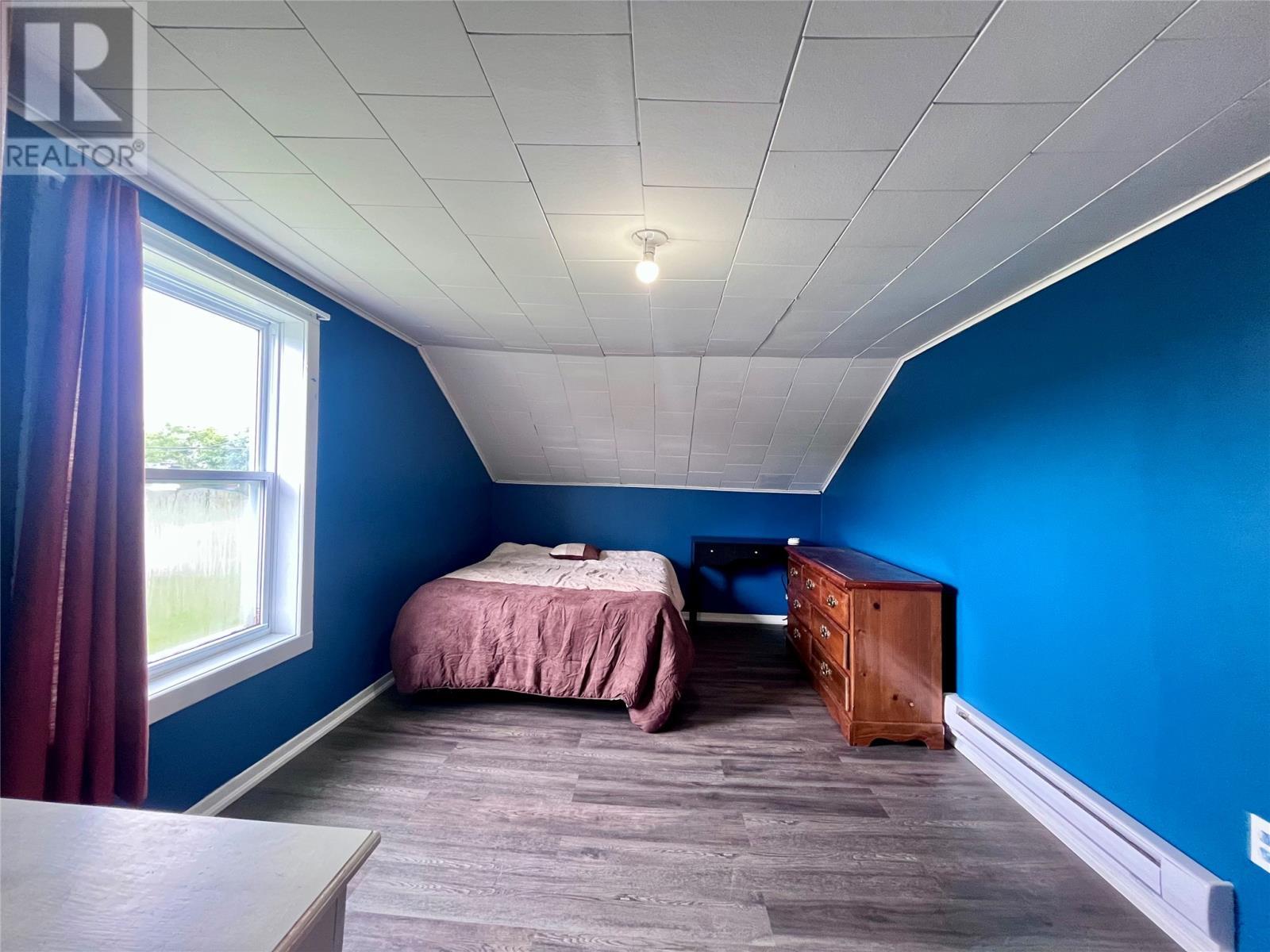 35 Eldon Street, Fortune, NL - Indoor
