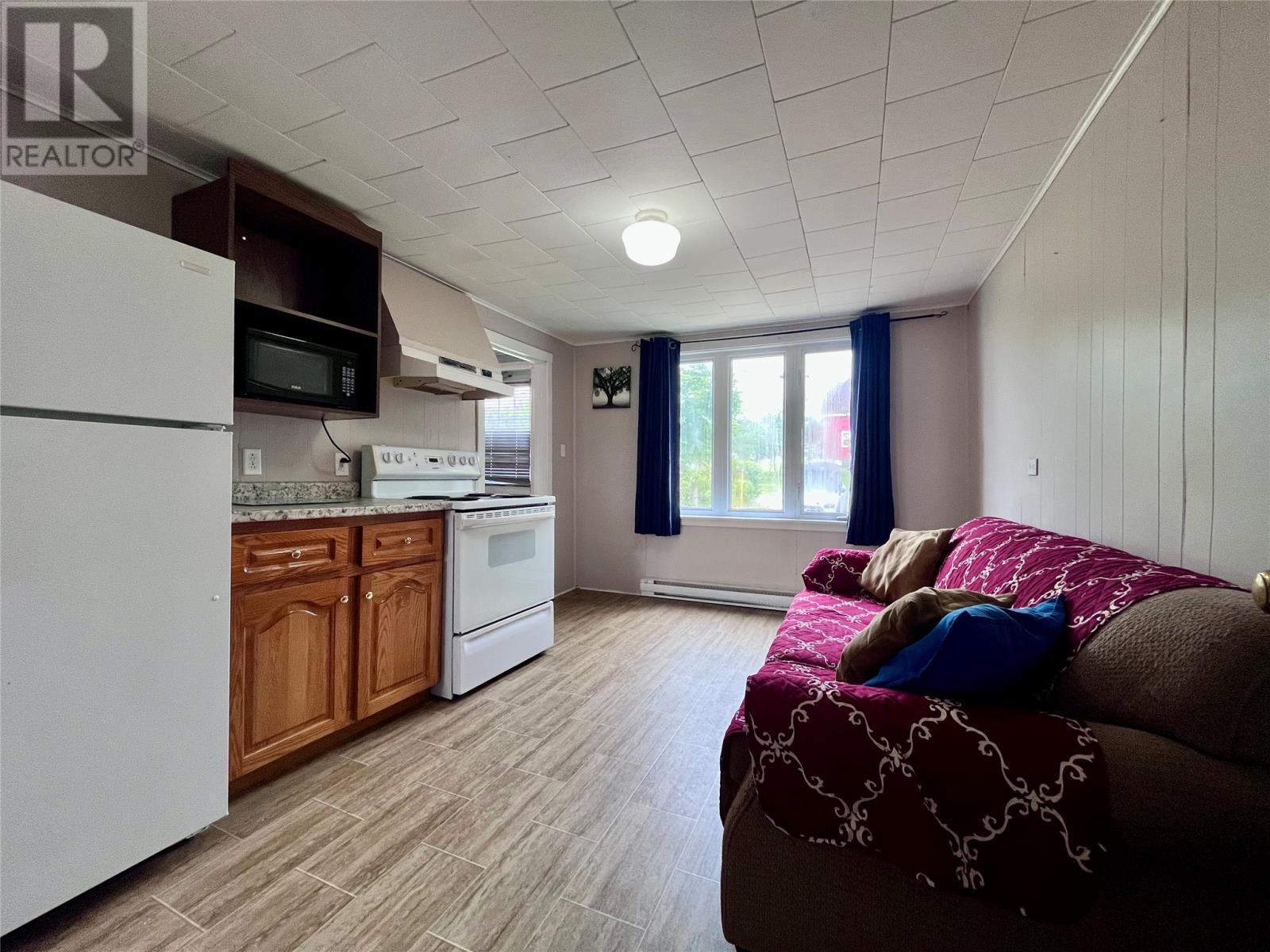 35 Eldon Street, Fortune, NL - Indoor Photo Showing Kitchen