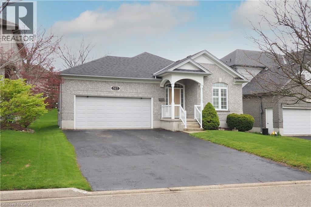 565 Springwater Drive, Waterloo, ON - Outdoor With Facade