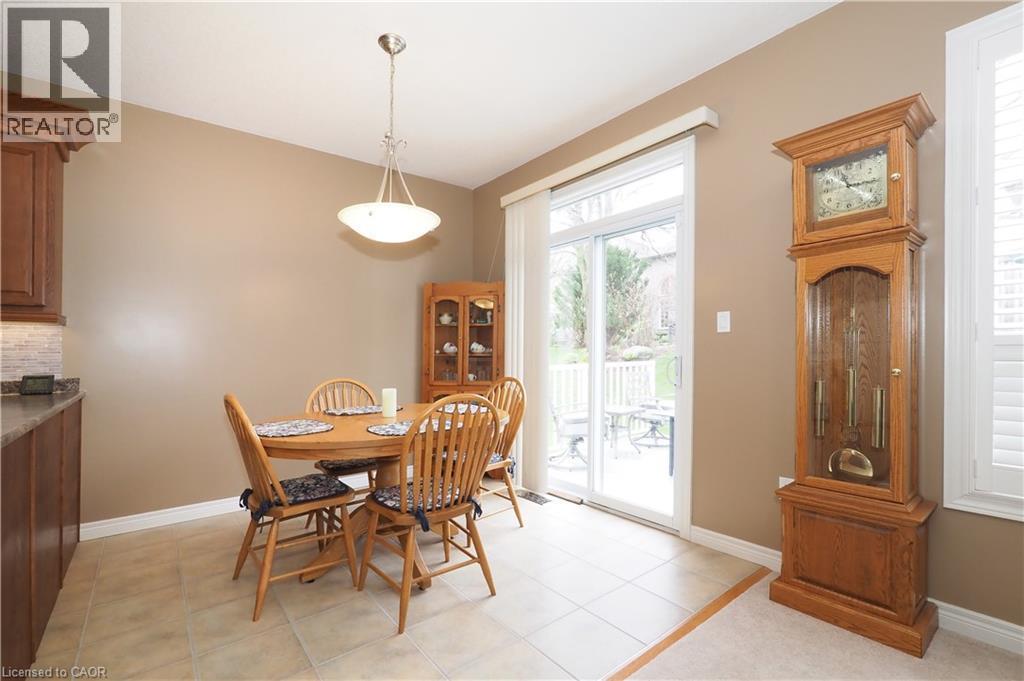 565 Springwater Drive, Waterloo, ON - Indoor Photo Showing Dining Room