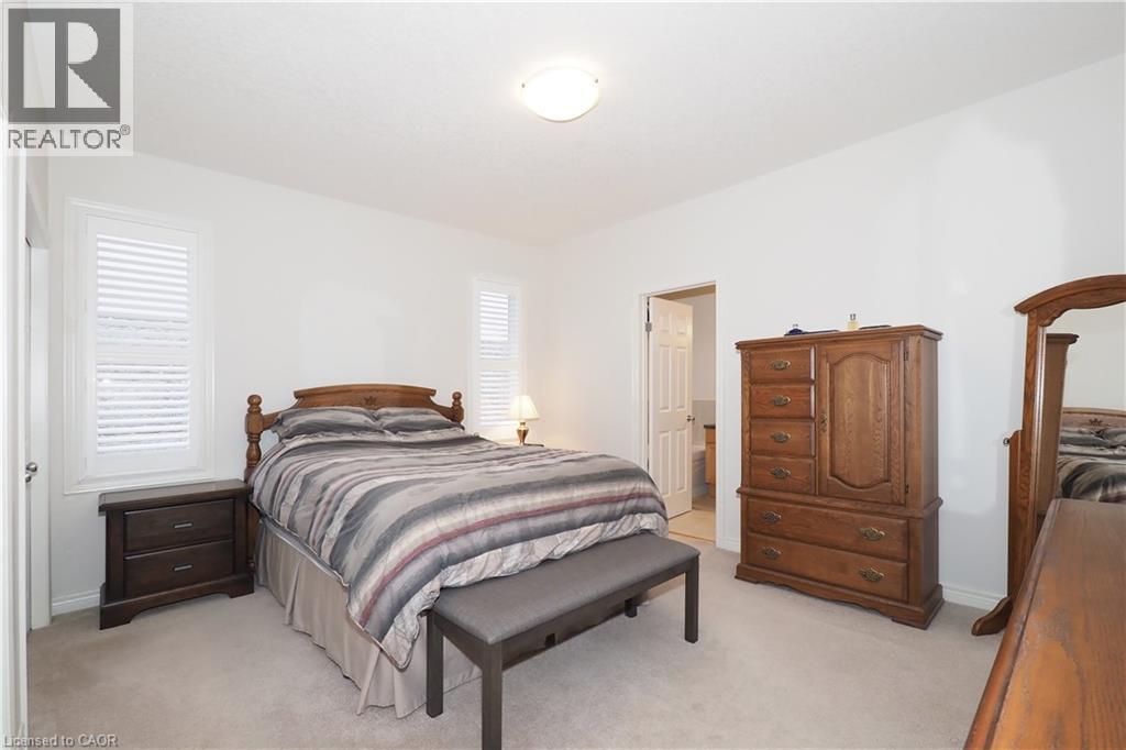 565 Springwater Drive, Waterloo, ON - Indoor Photo Showing Bedroom