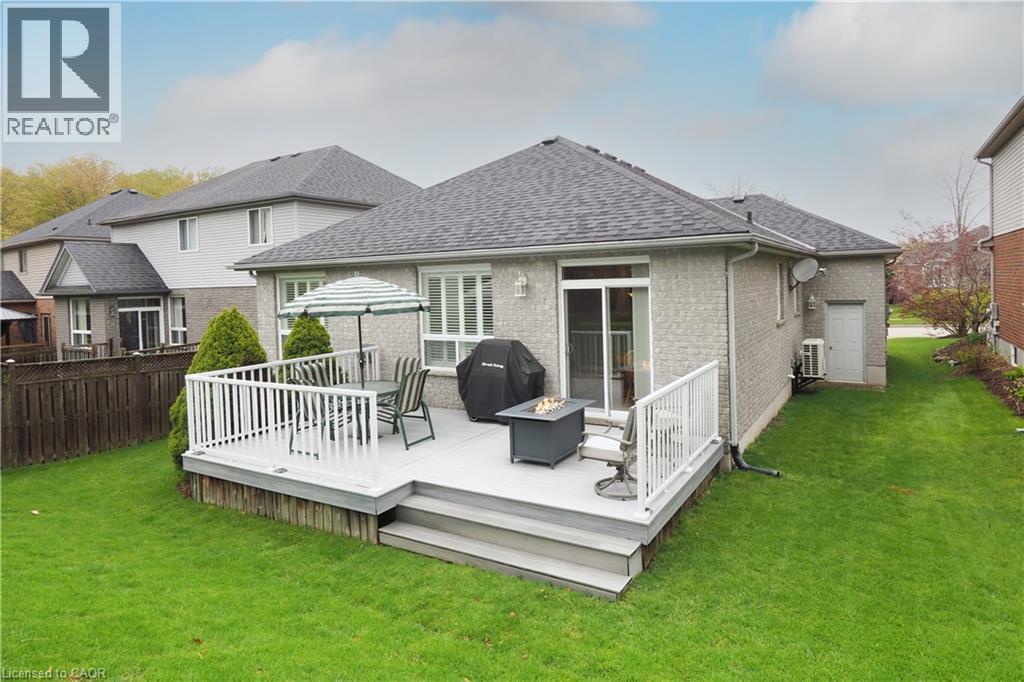 565 Springwater Drive, Waterloo, ON - Outdoor With Deck Patio Veranda