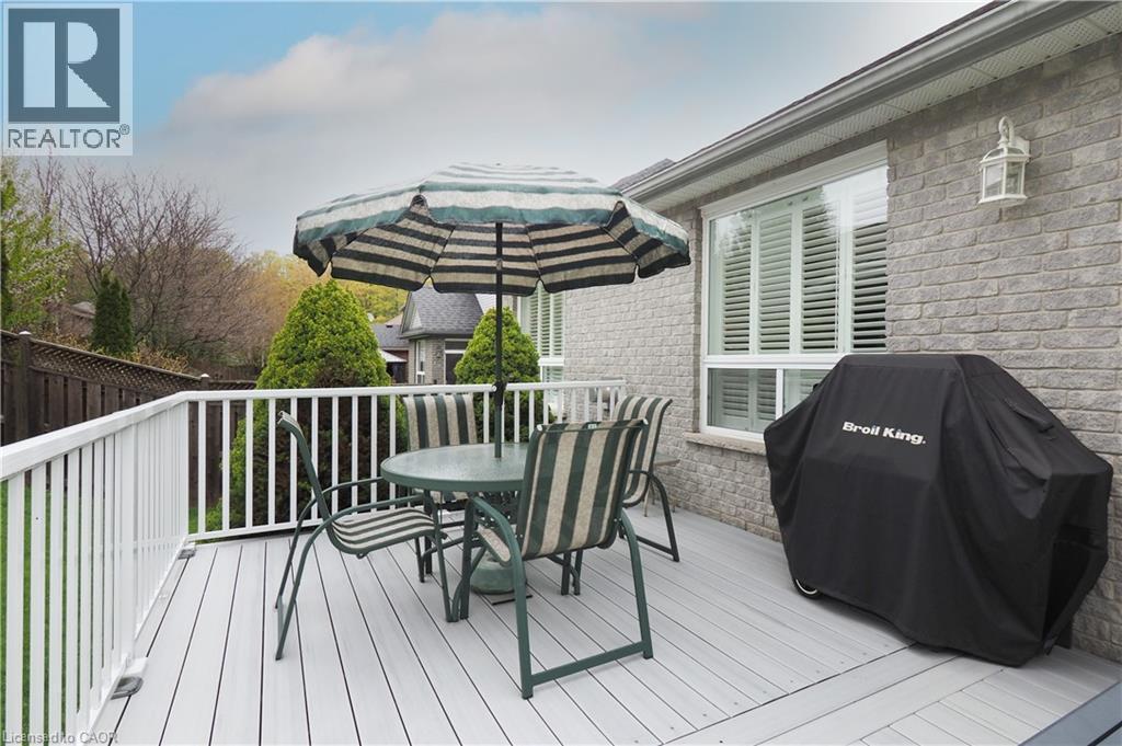565 Springwater Drive, Waterloo, ON - Outdoor With Deck Patio Veranda With Exterior
