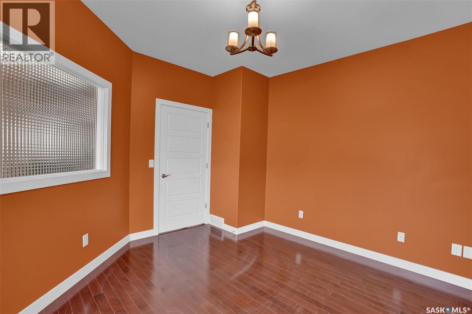 6033 Little Pine Loop, Regina, SK - Indoor Photo Showing Other Room