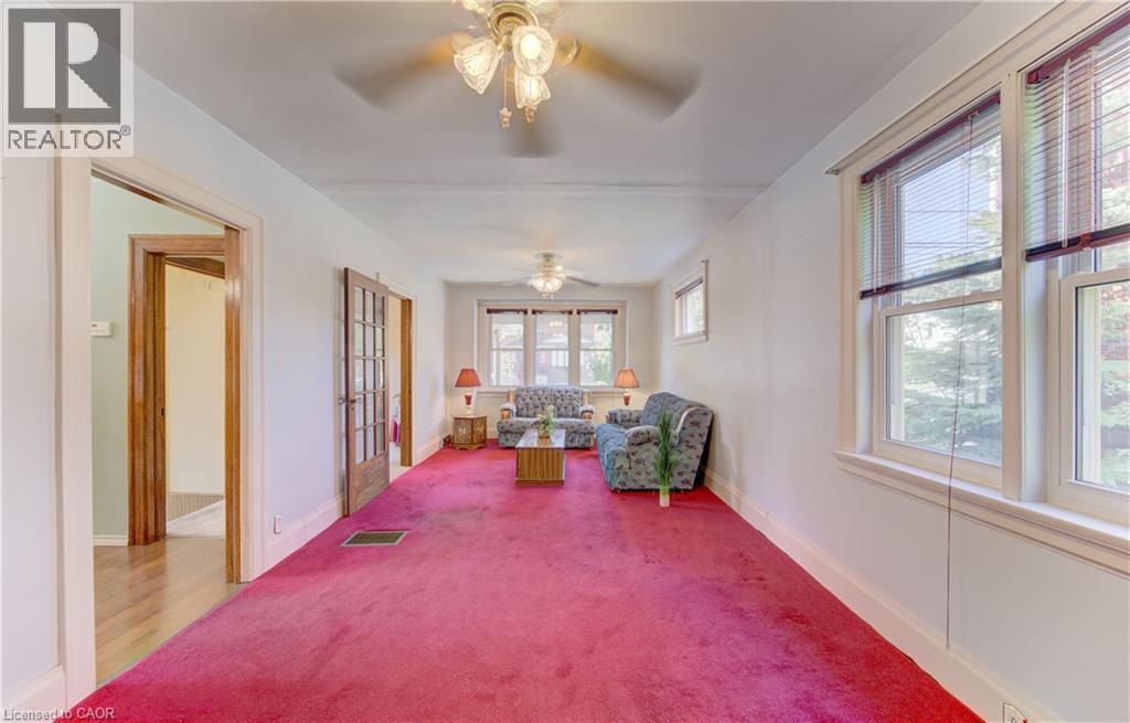 224 Weber Street E, Kitchener, ON - Indoor Photo Showing Other Room