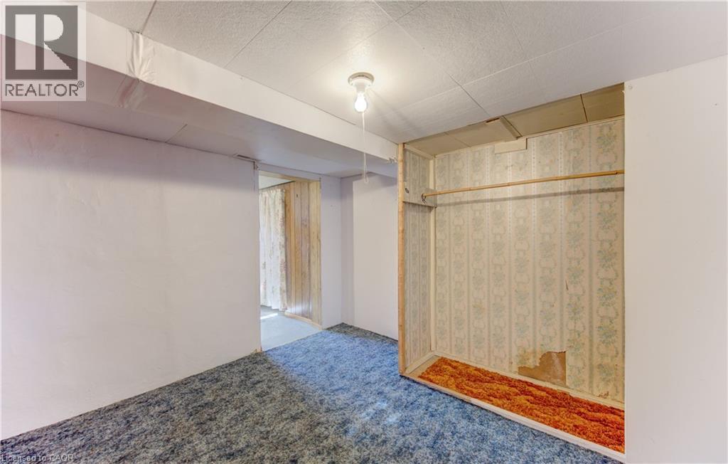 Bonus room - 224 Weber Street E, Kitchener, ON - Indoor Photo Showing Other Room