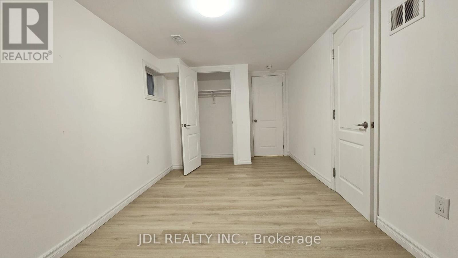 3769 Brandon Gate Drive, Mississauga, ON - Indoor Photo Showing Other Room