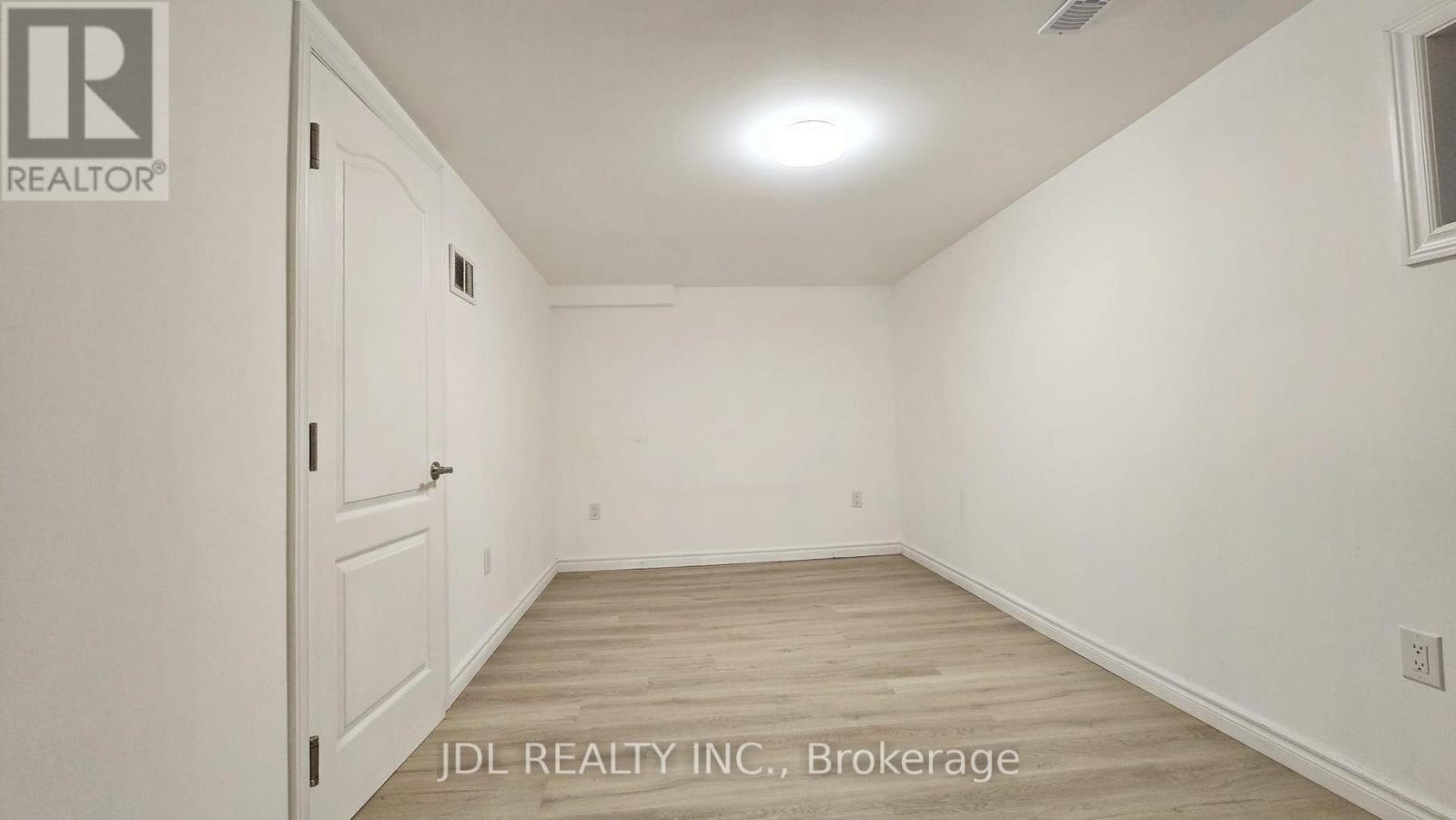 3769 Brandon Gate Drive, Mississauga, ON - Indoor Photo Showing Other Room
