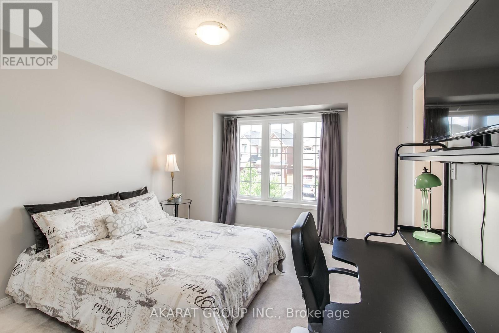 3320 Cline Street, Burlington, ON - Indoor Photo Showing Bedroom