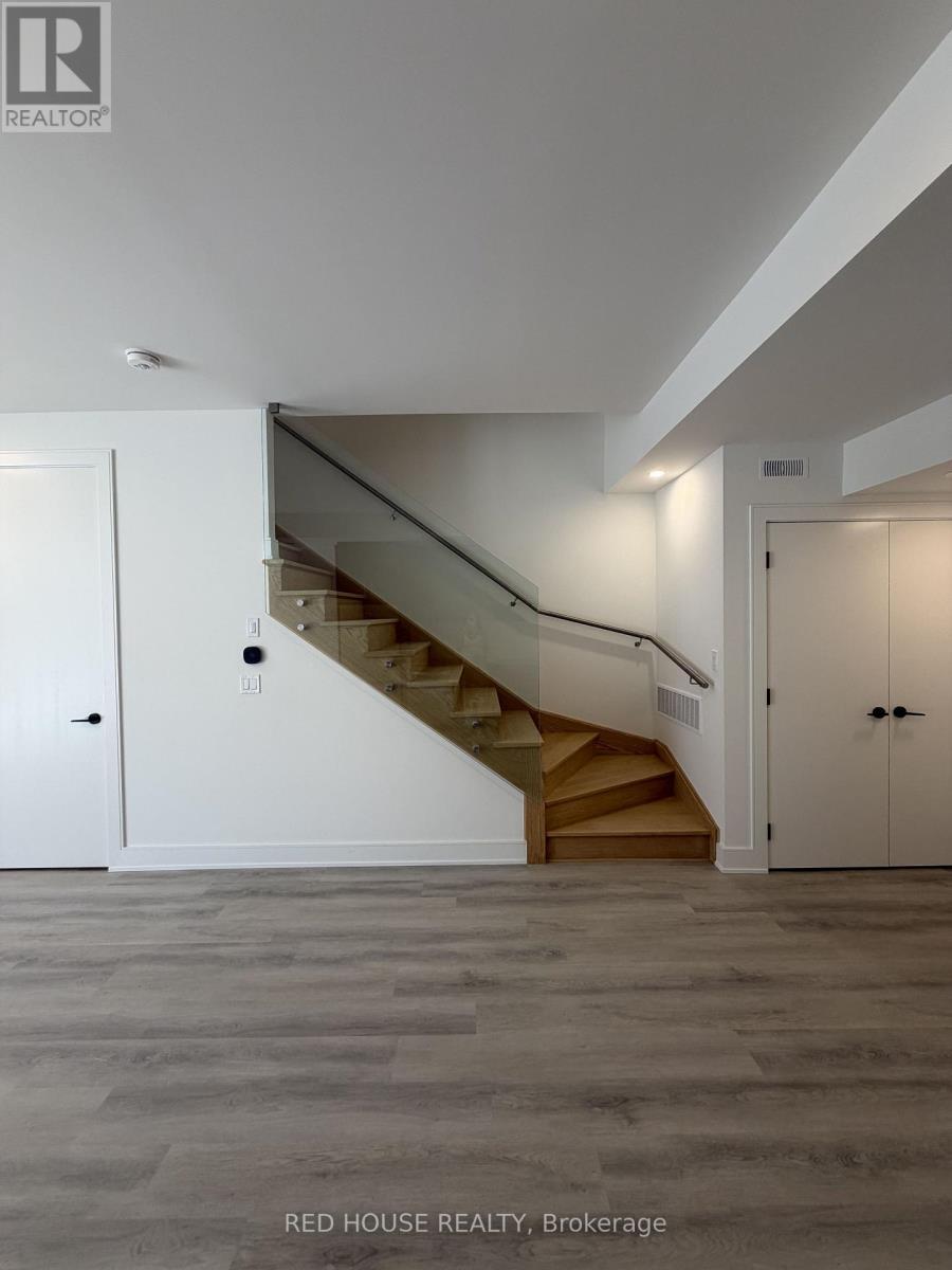 143 Everett Common, St. Catharines, ON - Indoor Photo Showing Other Room