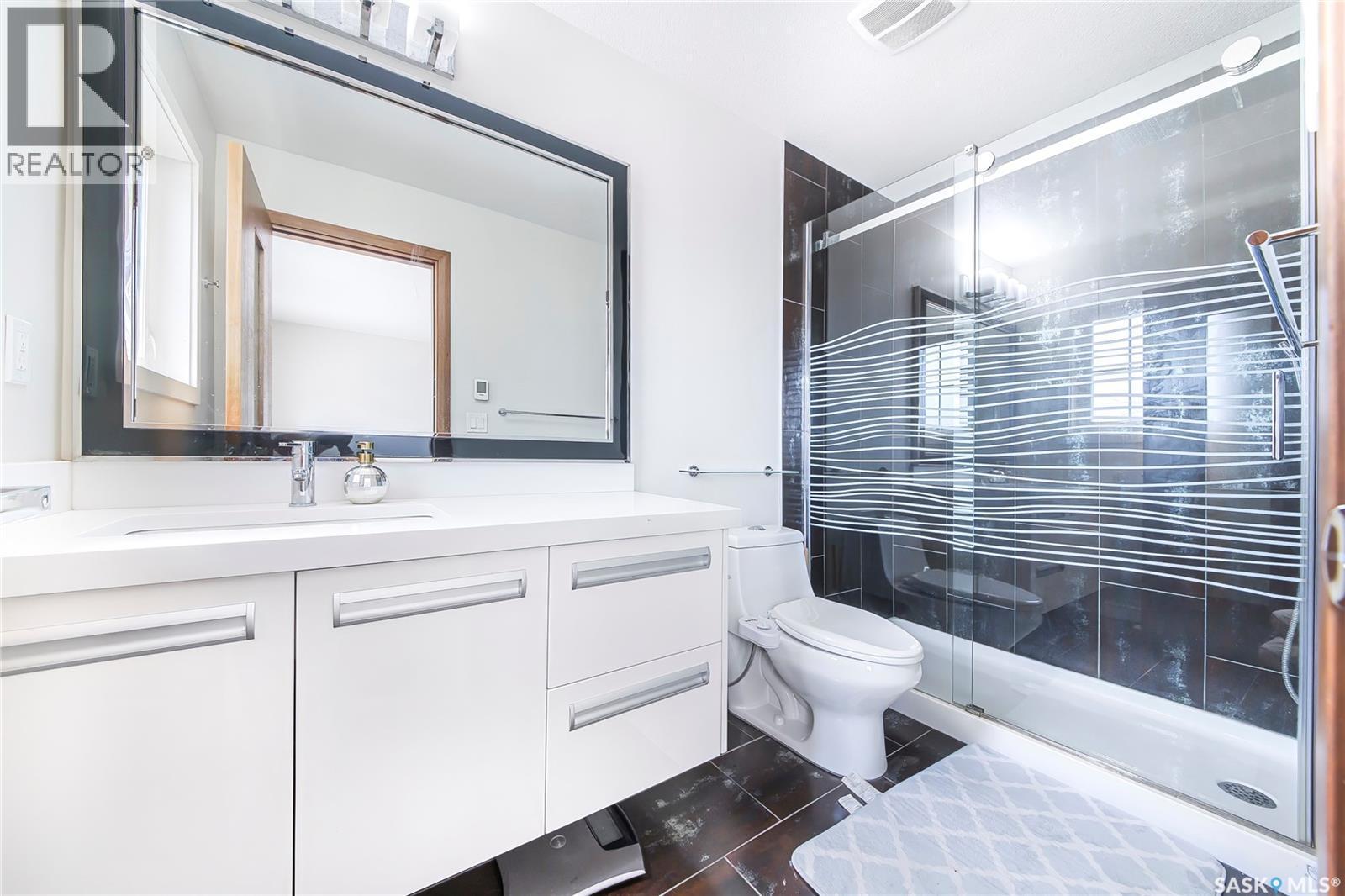 435 Pichler Crescent, Saskatoon, SK - Indoor Photo Showing Bathroom