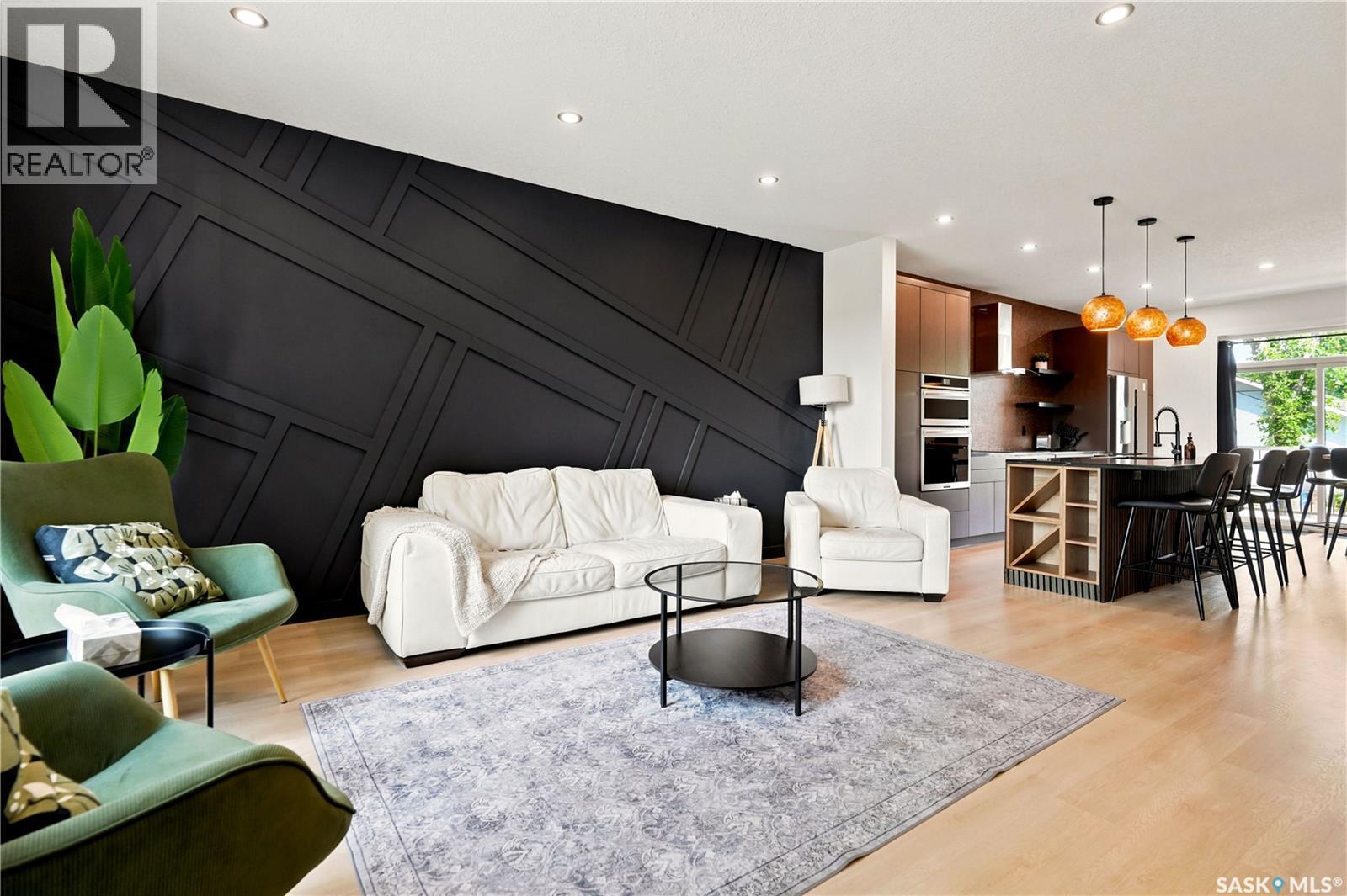 2023 Edward Street, Regina, SK - Indoor Photo Showing Other Room