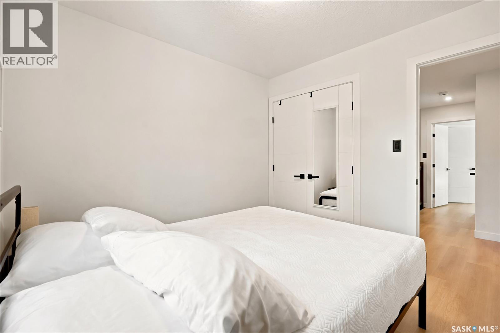 2023 Edward Street, Regina, SK - Indoor Photo Showing Bedroom