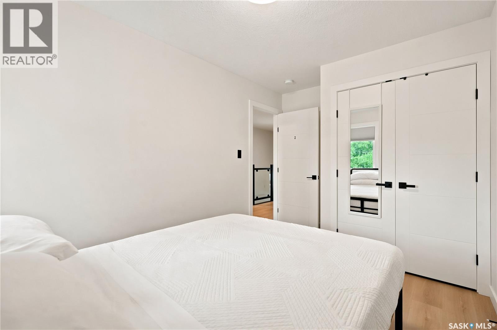 2023 Edward Street, Regina, SK - Indoor Photo Showing Bedroom