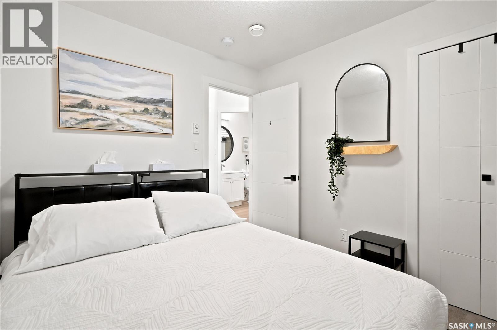 2023 Edward Street, Regina, SK - Indoor Photo Showing Bedroom