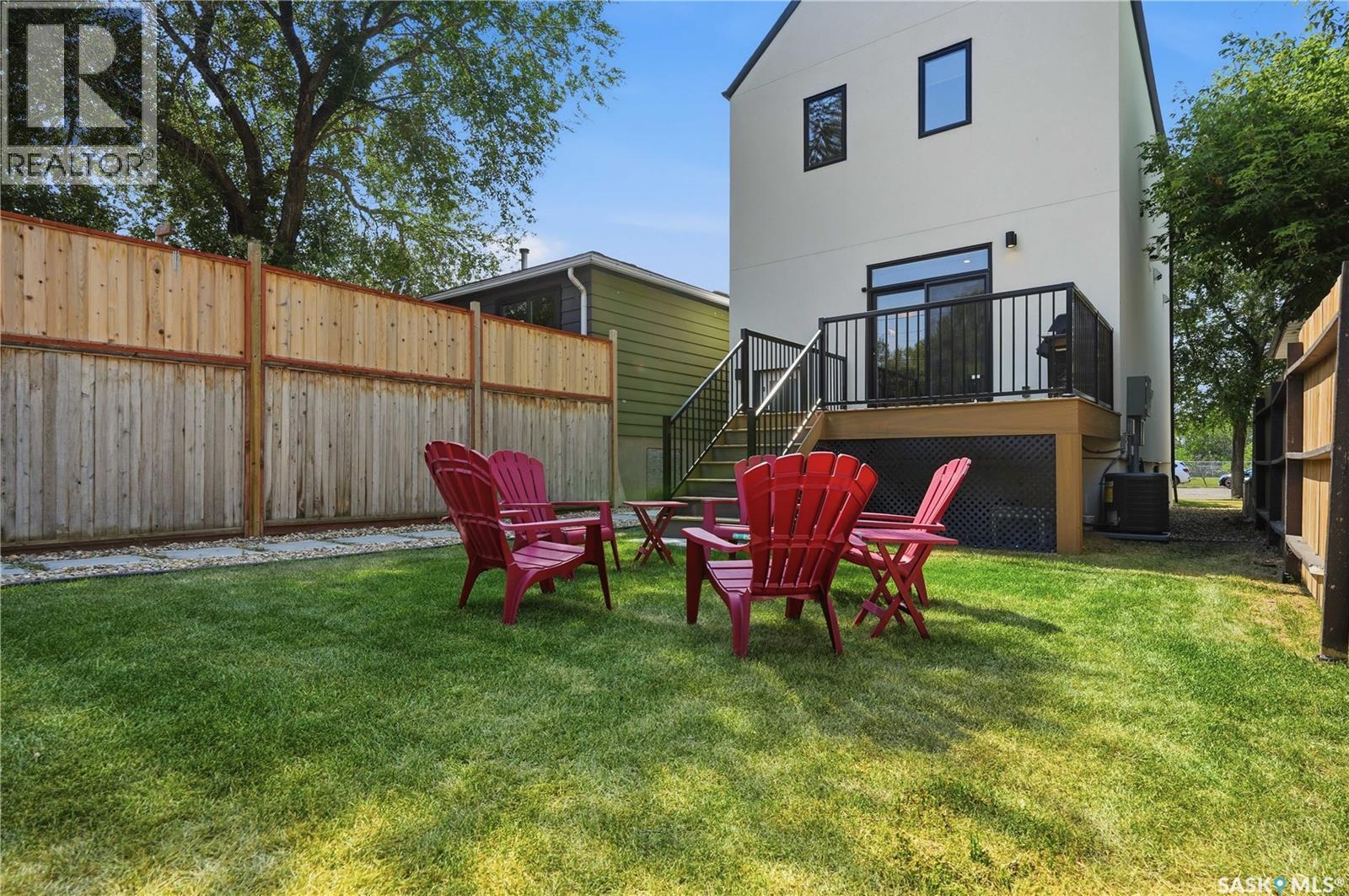 2023 Edward Street, Regina, SK - Outdoor With Exterior