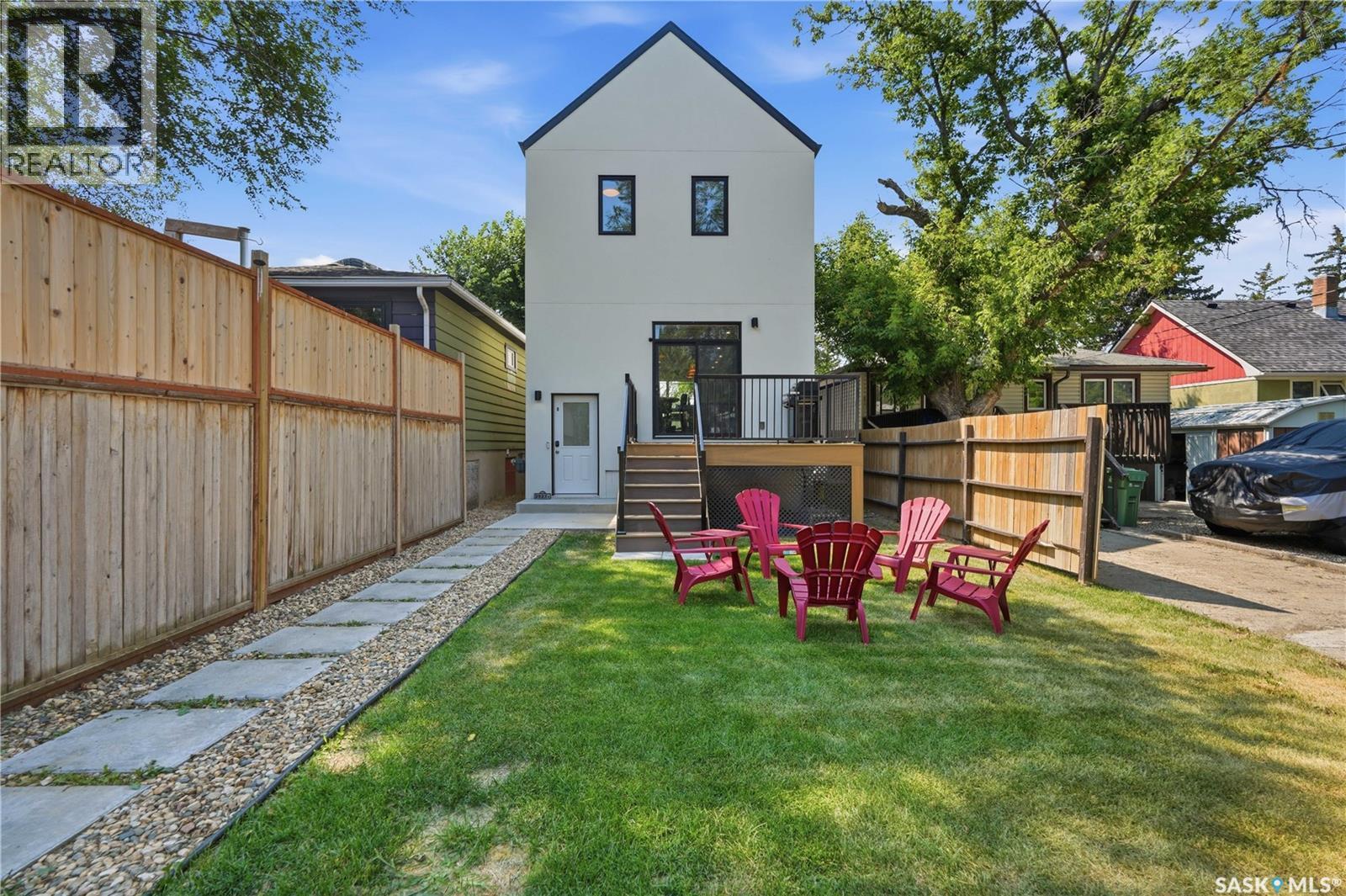2023 Edward Street, Regina, SK - Outdoor
