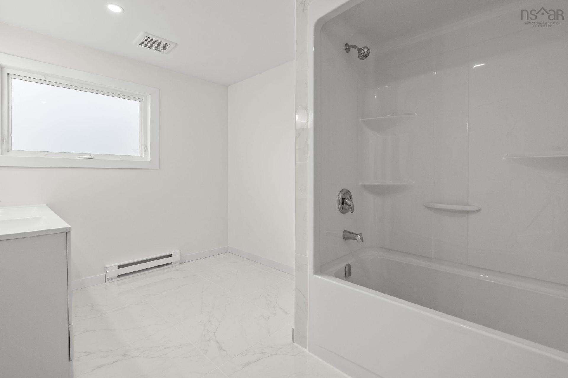 183 Moore Road, Antrim, NS - Indoor Photo Showing Bathroom