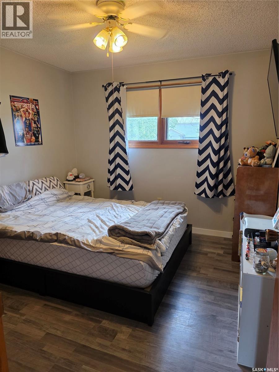 103 Bounty Street, Conquest, SK - Indoor Photo Showing Bedroom
