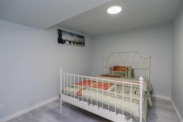 243 Antrim Rd, Winnipeg, MB - Indoor Photo Showing Bedroom