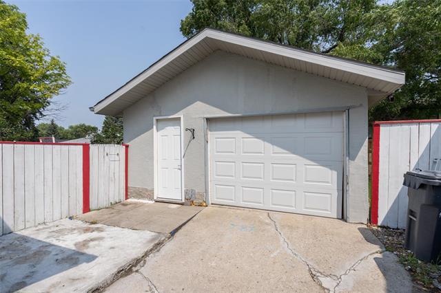 243 Antrim Rd, Winnipeg, MB - Outdoor With Exterior