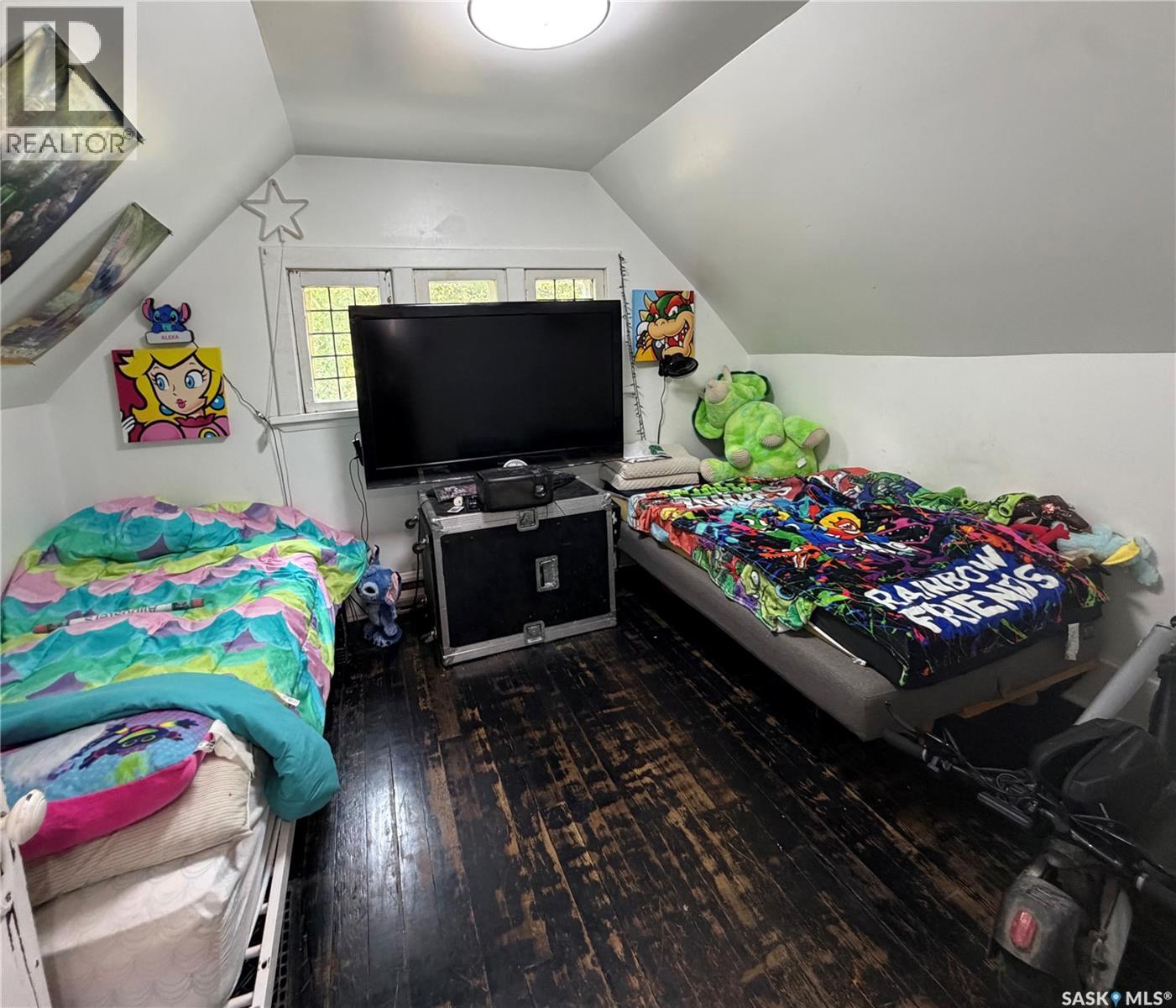 2130 Rae Street, Regina, SK - Indoor Photo Showing Bedroom