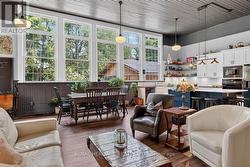 FULLY OPEN CONCEPT - 