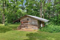 CHICKEN COOP - 