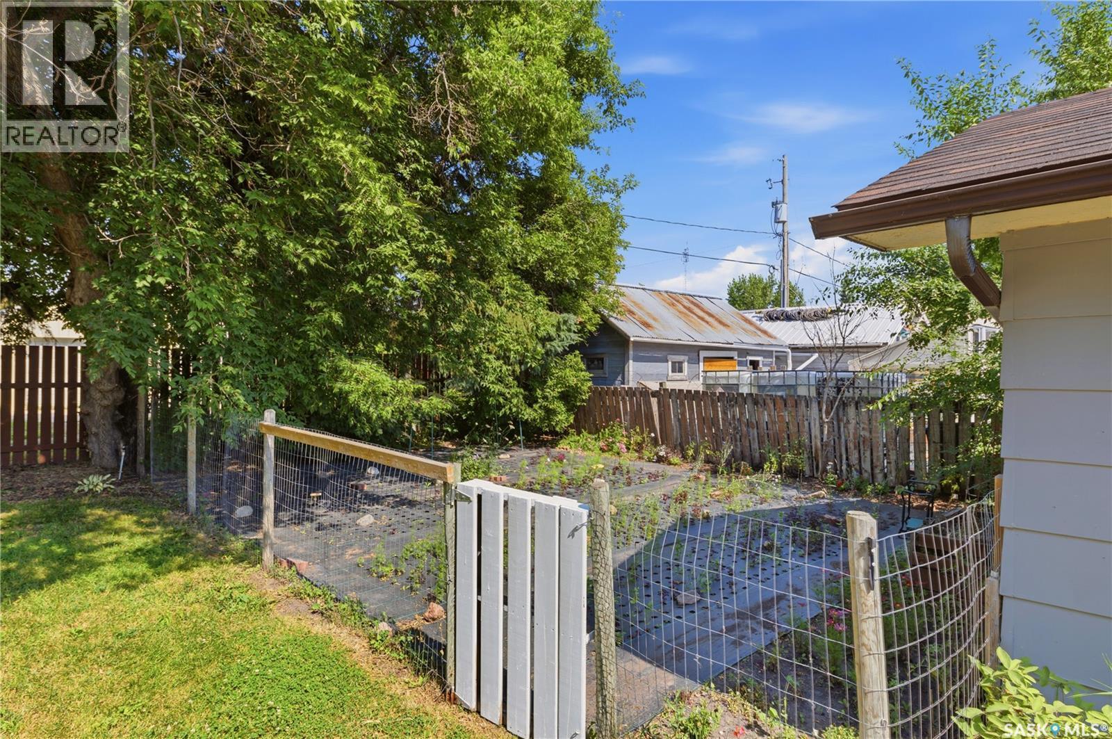 215 Margaret Street, Bulyea, SK - Outdoor