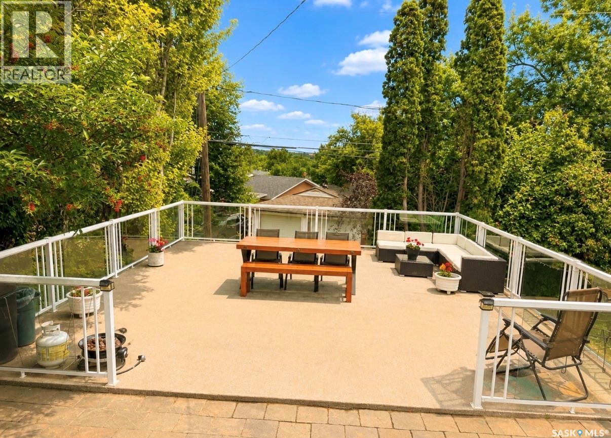 325 Aspen Drive, Swift Current, SK - Outdoor With Deck Patio Veranda