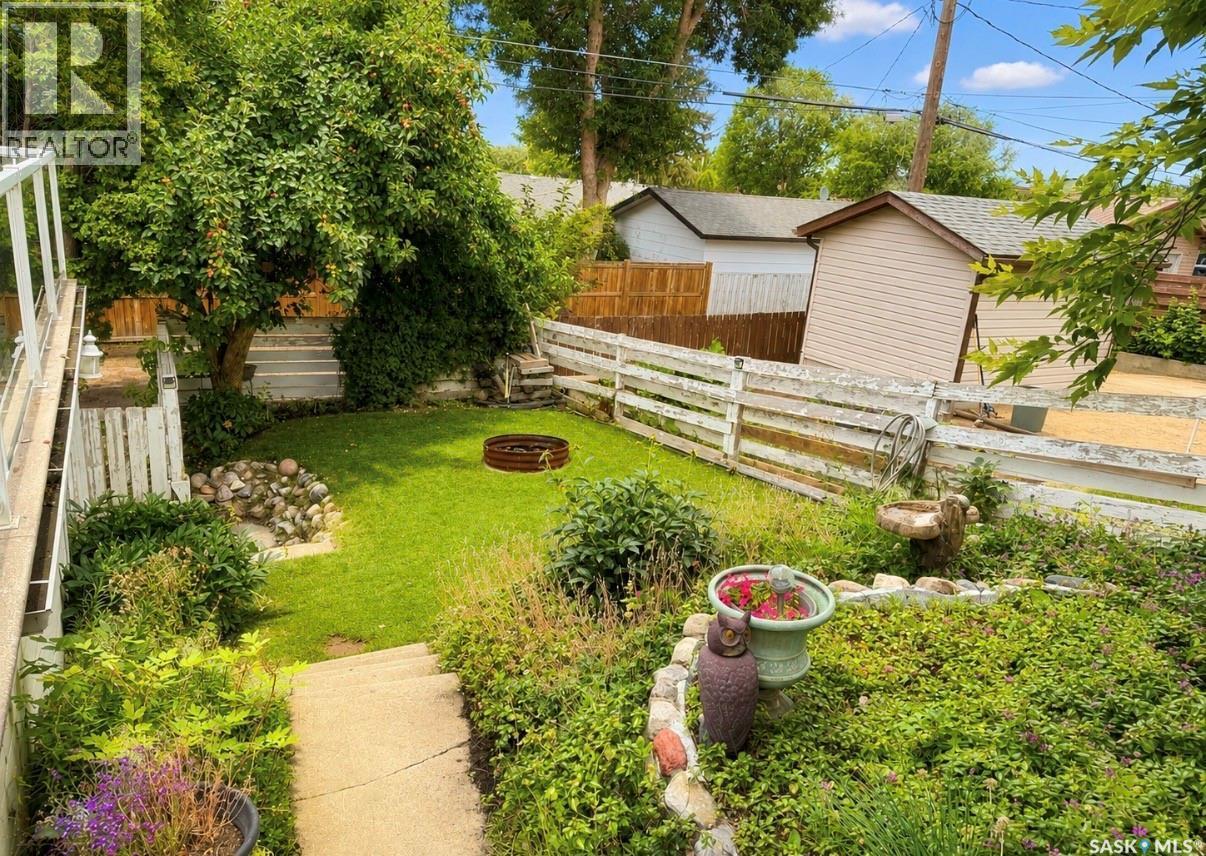 325 Aspen Drive, Swift Current, SK - Outdoor
