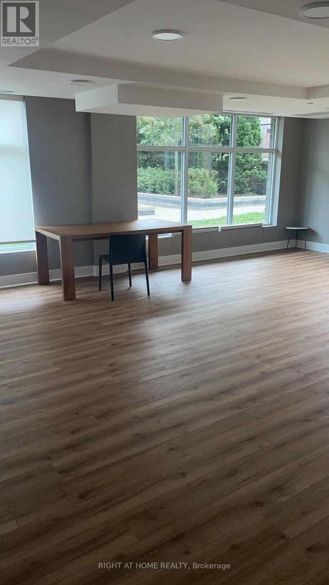 401 - 5131 Sheppard Avenue E, Toronto, ON - Indoor Photo Showing Other Room