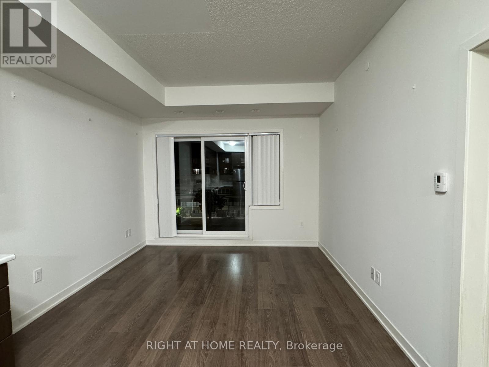 401 - 5131 Sheppard Avenue E, Toronto, ON - Indoor Photo Showing Other Room