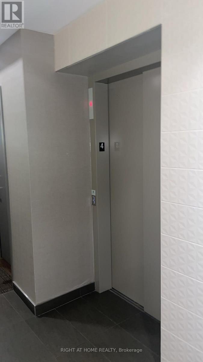401 - 5131 Sheppard Avenue E, Toronto, ON - Indoor Photo Showing Other Room