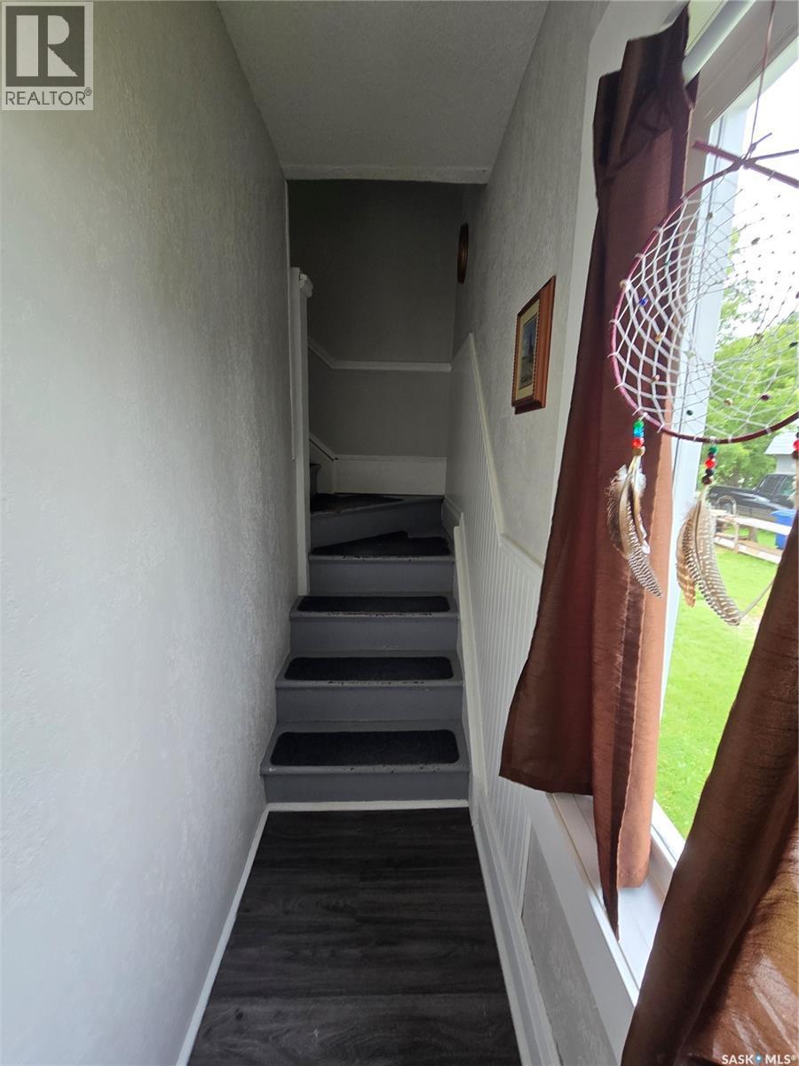 328 6Th Avenue, Broadview, SK - Indoor Photo Showing Other Room