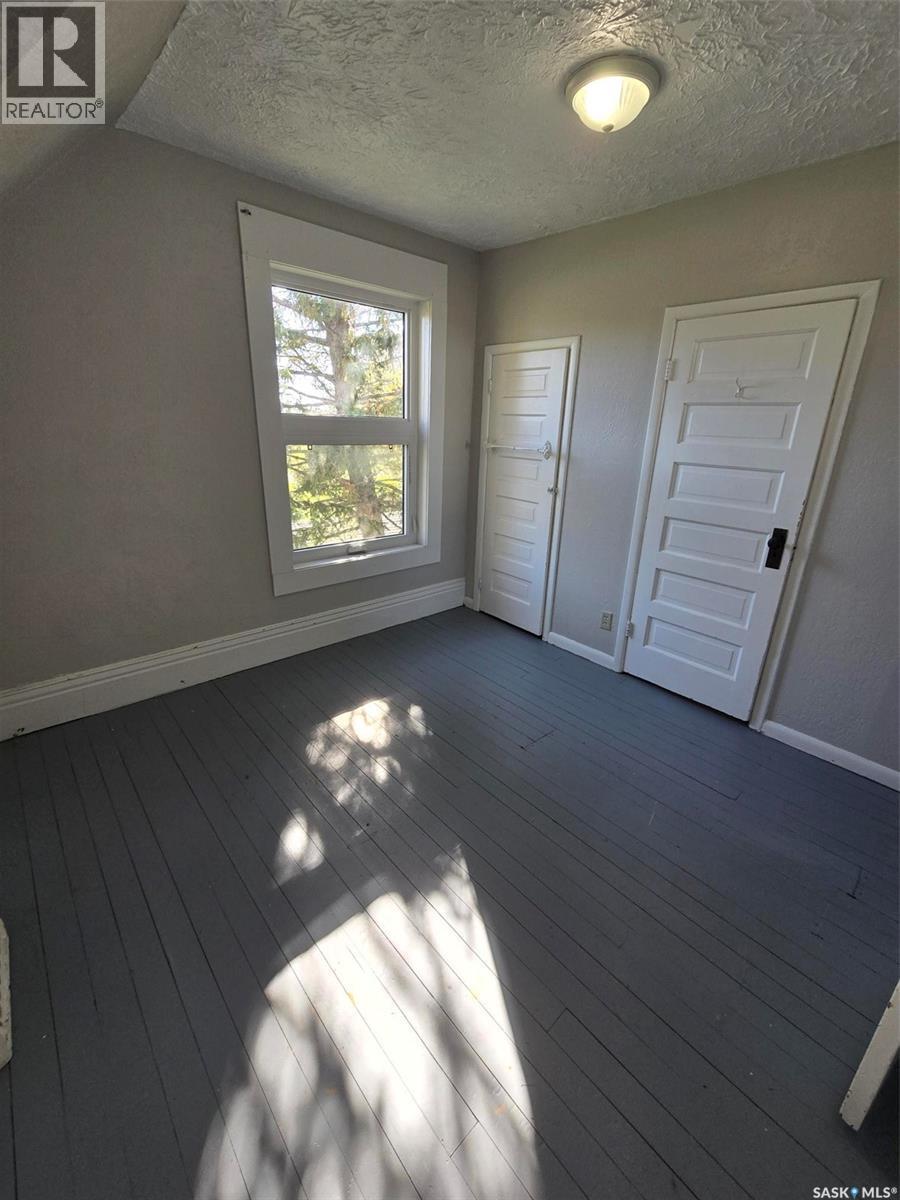 328 6Th Avenue, Broadview, SK