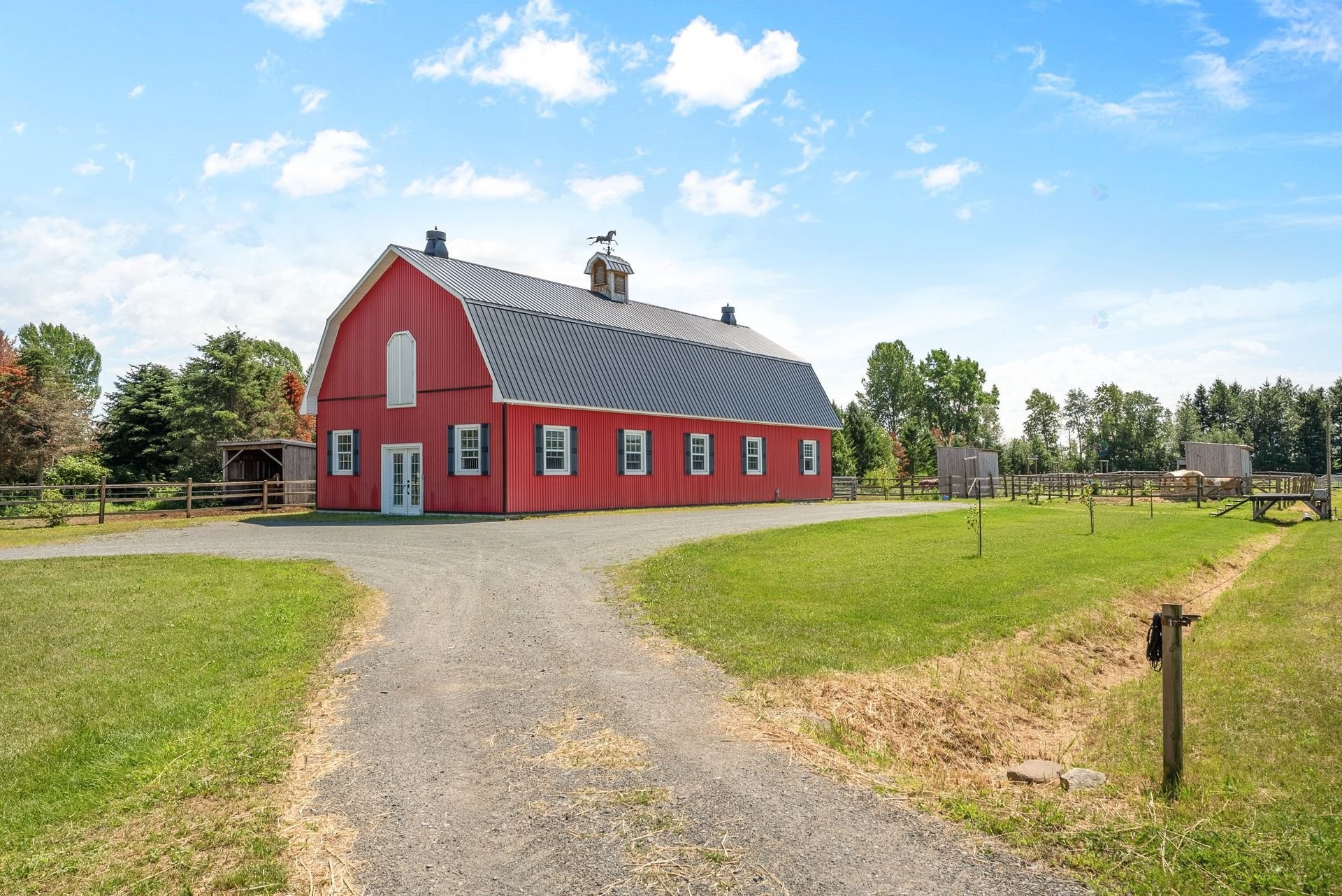 Stable - 138Z Ch. Viens, Saint-Alphonse-De-Granby, QC
