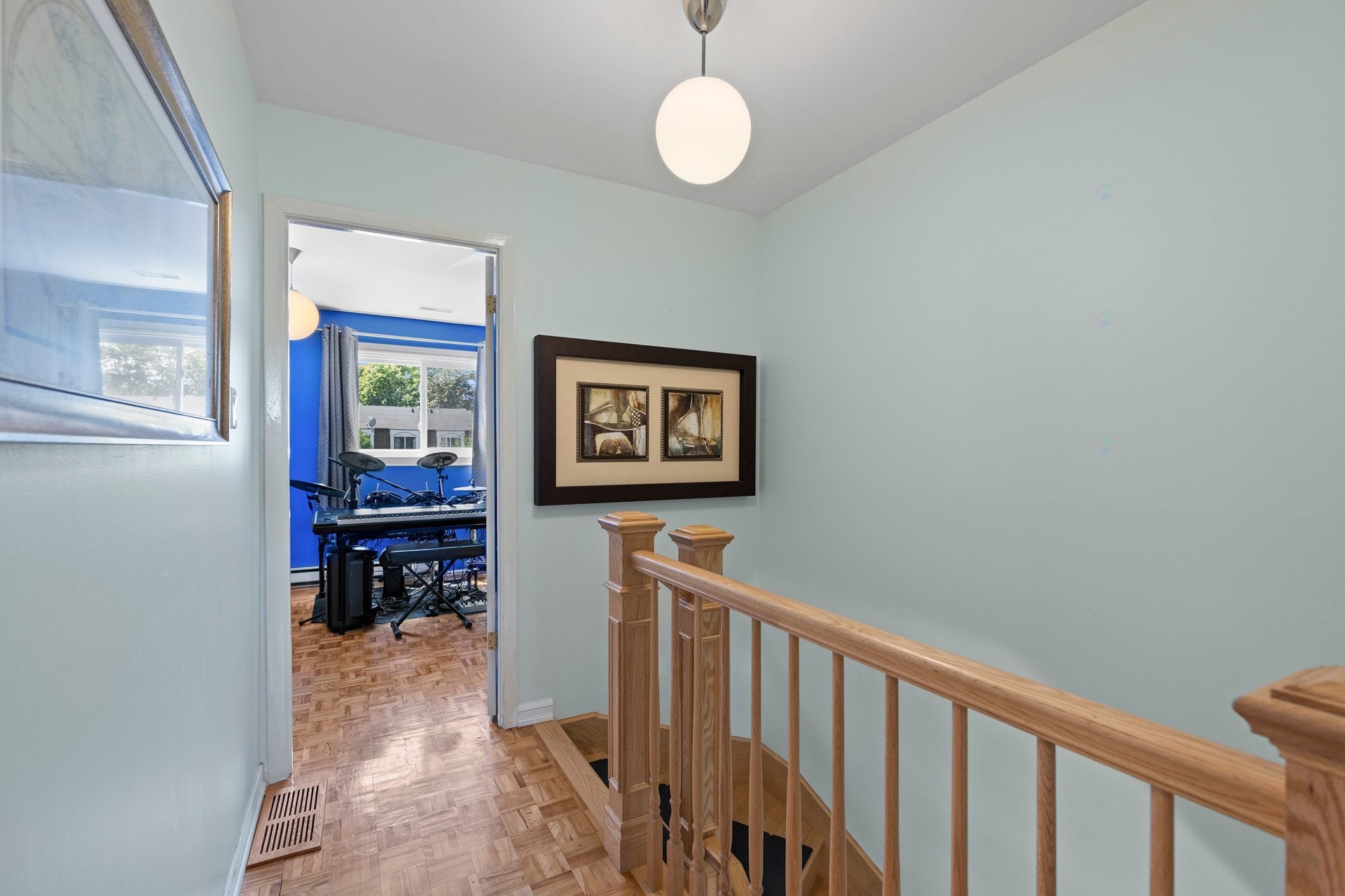 Overall view - 4562 Rue Lake, Dollard-Des-Ormeaux, QC - Indoor Photo Showing Other Room