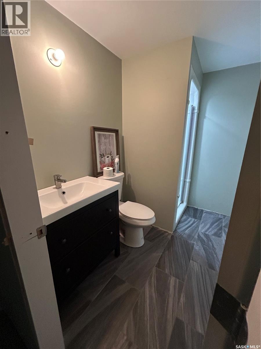 3830 First Point Beach Drive, Wakaw Lake, SK - Indoor Photo Showing Bathroom