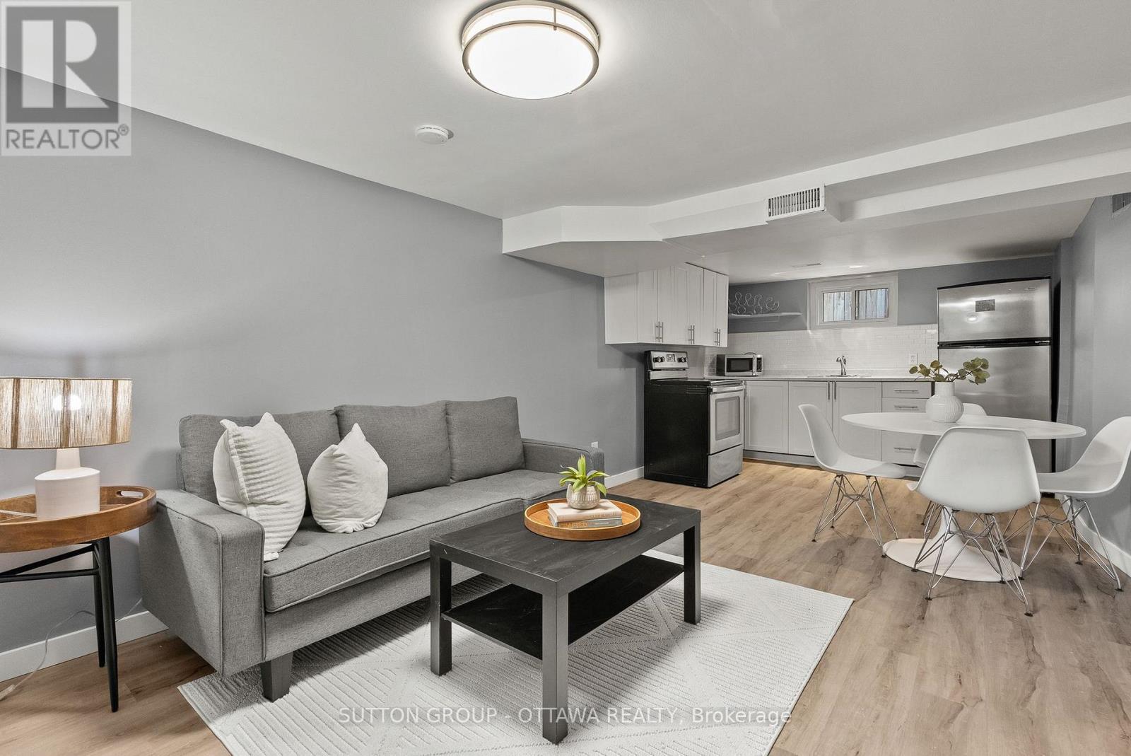 409 Blake Boulevard, Ottawa, ON - Indoor