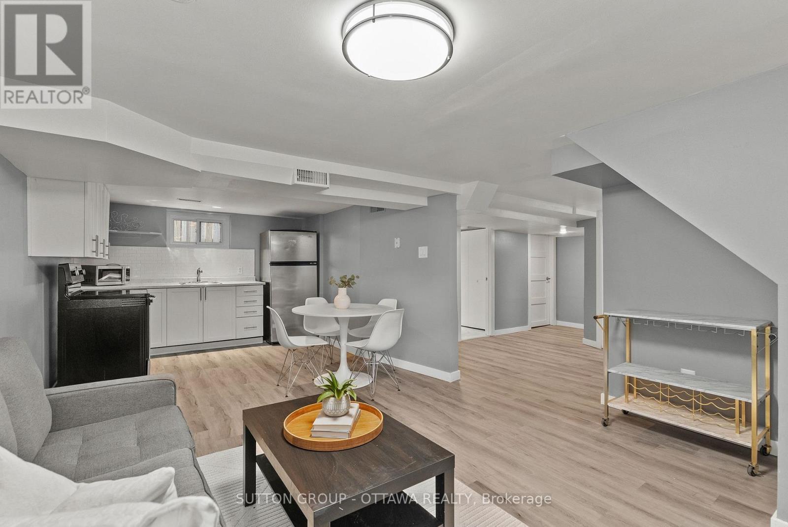 409 Blake Boulevard, Ottawa, ON - Indoor Photo Showing Other Room