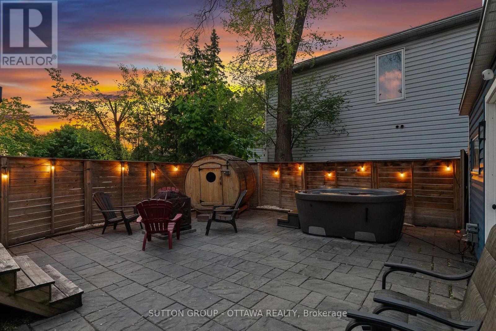 409 Blake Boulevard, Ottawa, ON - Outdoor With Deck Patio Veranda