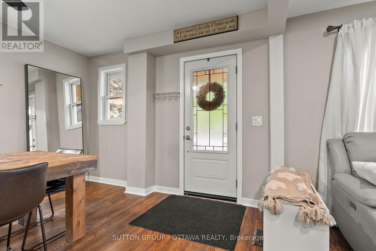 409 Blake Boulevard, Ottawa, ON - Indoor Photo Showing Other Room