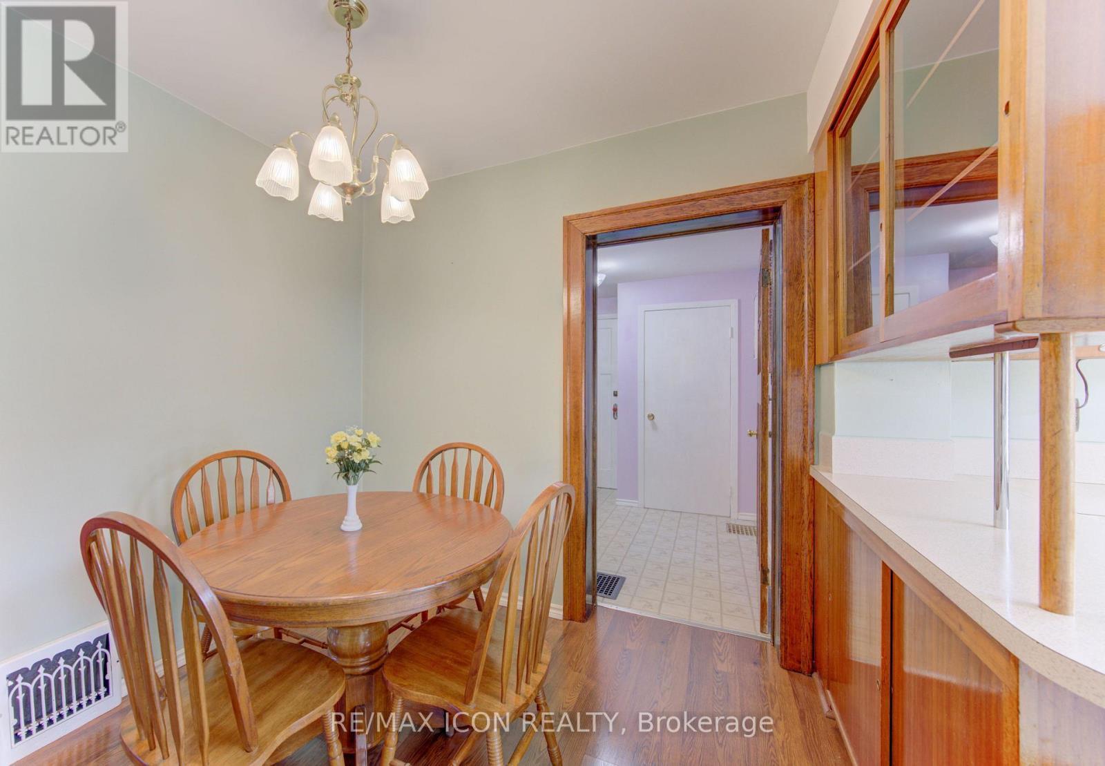 Dinette in kitchen - 224 Weber Street E, Kitchener, ON - Indoor Photo Showing Dining Room