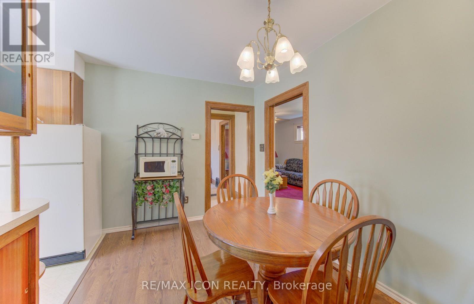 224 Weber Street E, Kitchener, ON - Indoor Photo Showing Dining Room