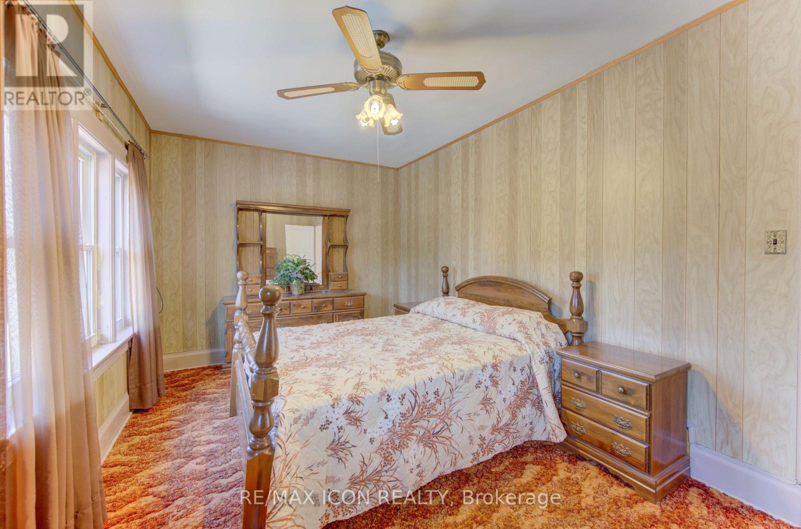 224 Weber Street E, Kitchener, ON - Indoor Photo Showing Bedroom