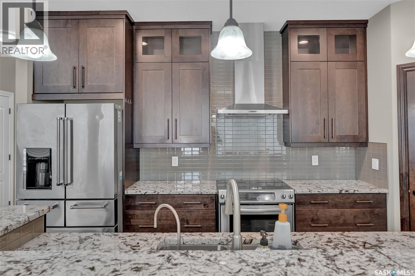 3826 Goldfinch Way, Regina, SK - Indoor Photo Showing Kitchen With Stainless Steel Kitchen With Upgraded Kitchen