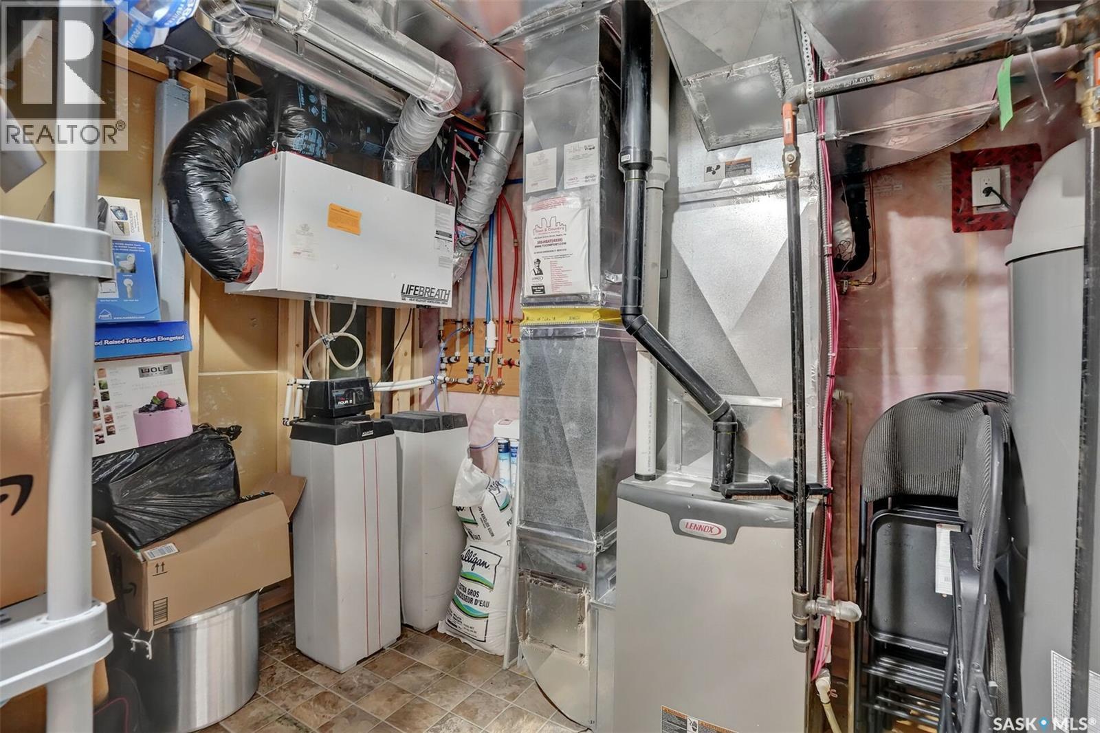 3826 Goldfinch Way, Regina, SK - Indoor Photo Showing Basement